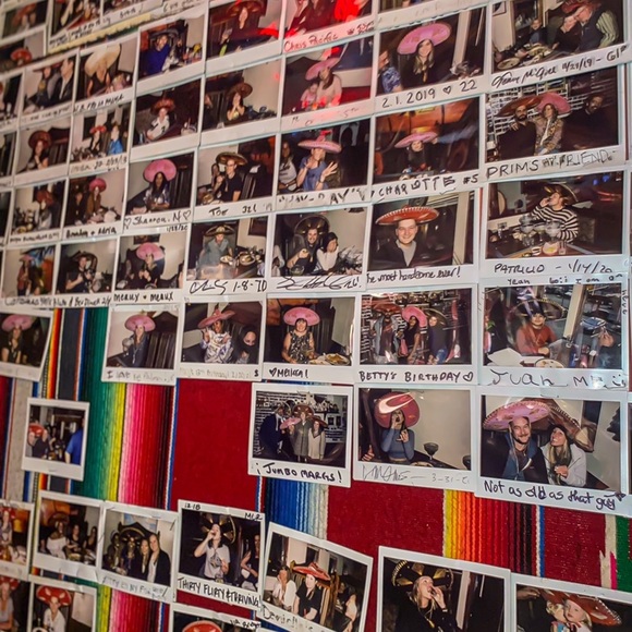 About Owner of Violet Moon 🌚 ☆ Building my empire young! - Picture 2 of 11